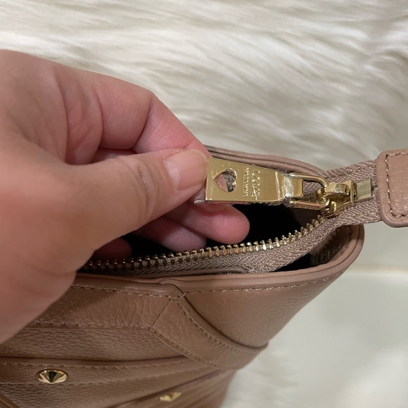 Brand New Love Moschino Tote - Picture 6 of 9